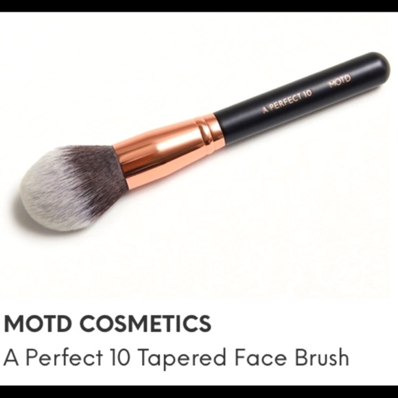 9/$50 MOTD Cosmetics Tapered Face Brush - Picture 2 of 4